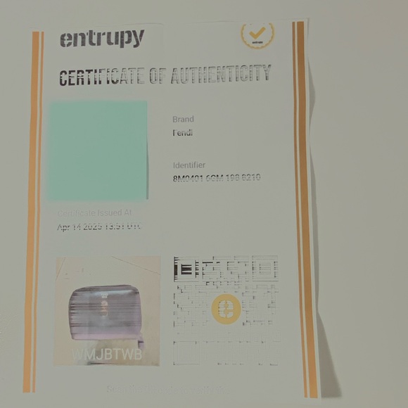 FENDI Bifold Wallet Visor
Way Leather Brown Women's
8M0401-6GM - Picture 16 of 16